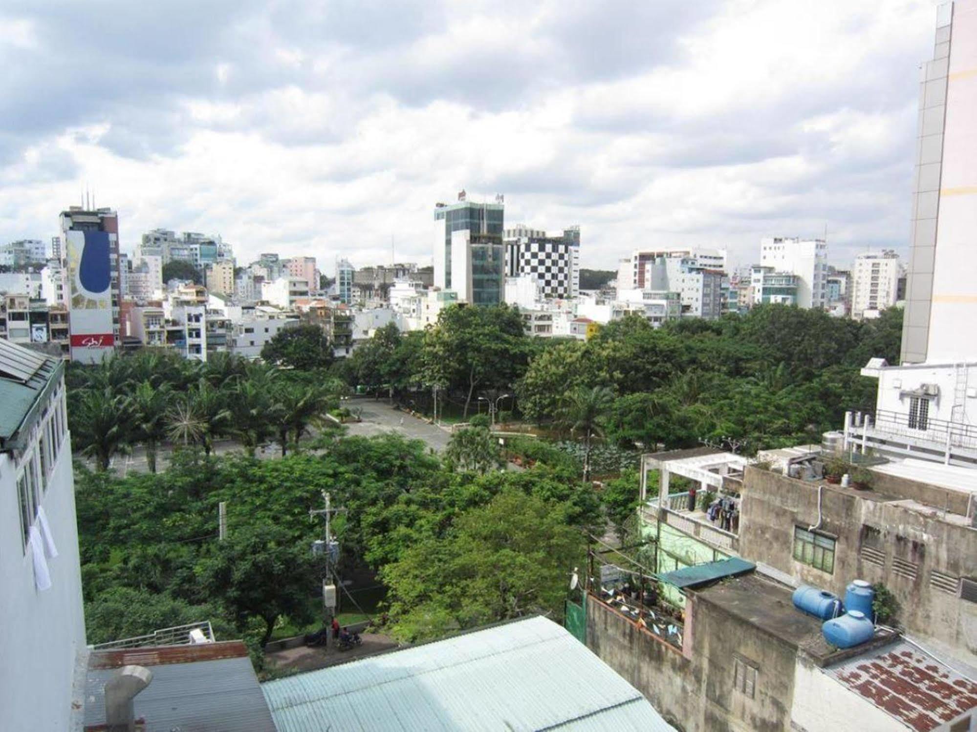 Hotel Reddoorz @ Pham Ngu Lao Street 3 Ciudad Ho Chi Minh  Exterior foto